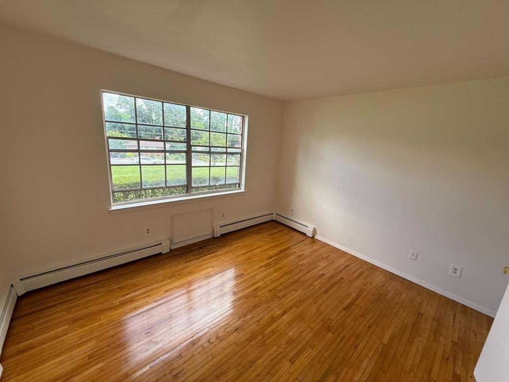 199 Babbitt Rd - Photo 5 of 8