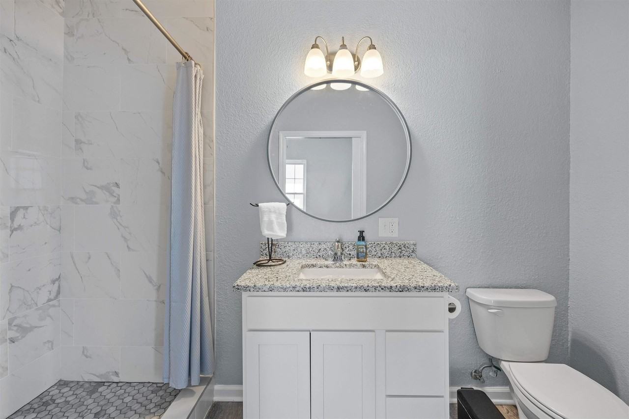 802 Old Bainbridge Rd - Photo 5 of 9