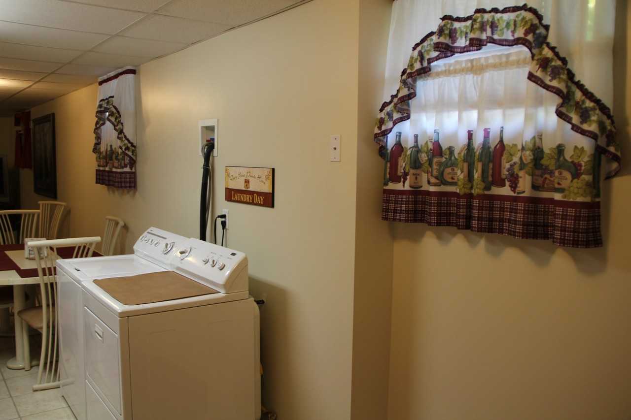 130 Monroe St - Photo 3 of 9