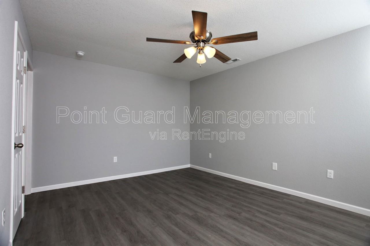 7335 W Newell St #7335A - Photo 2 of 14