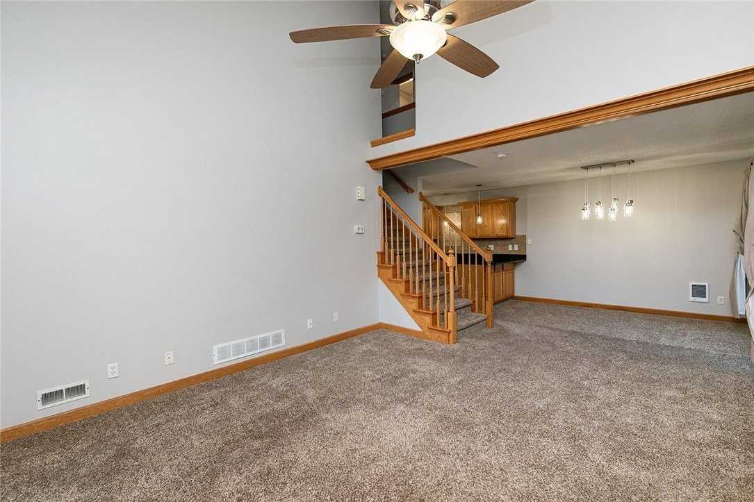 811 Burr Oaks Dr Unit 205 #205 - Photo 4 of 10