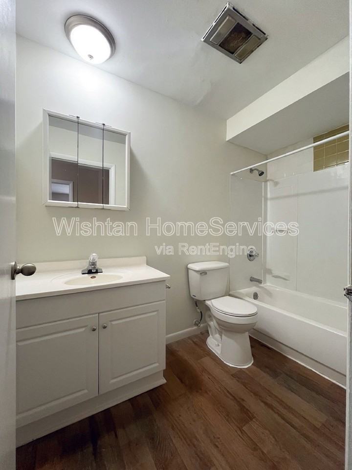 218 N Charleston Blvd #1 - Photo 7 of 17