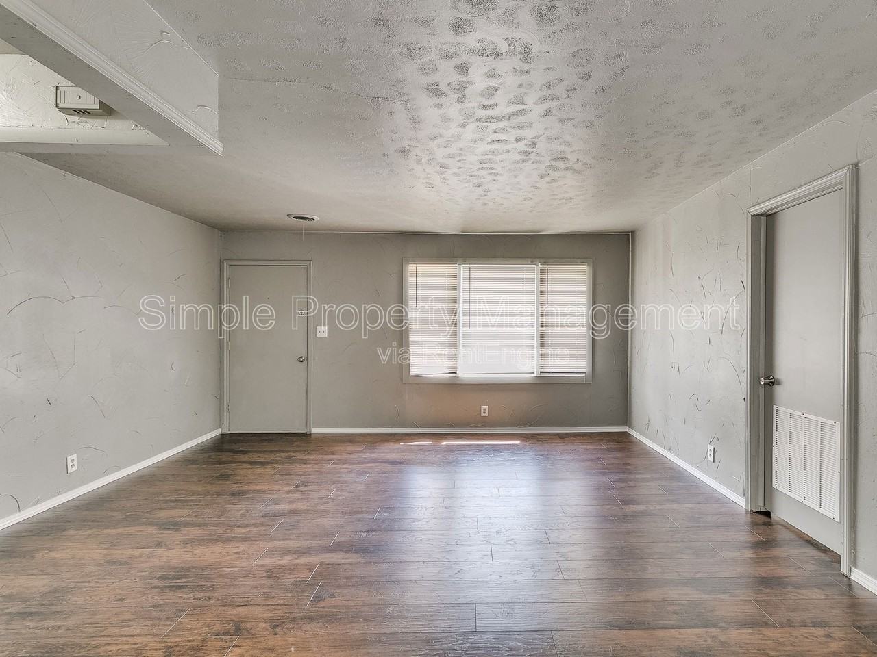 1321 Nw 82nd St - Photo 2 of 21