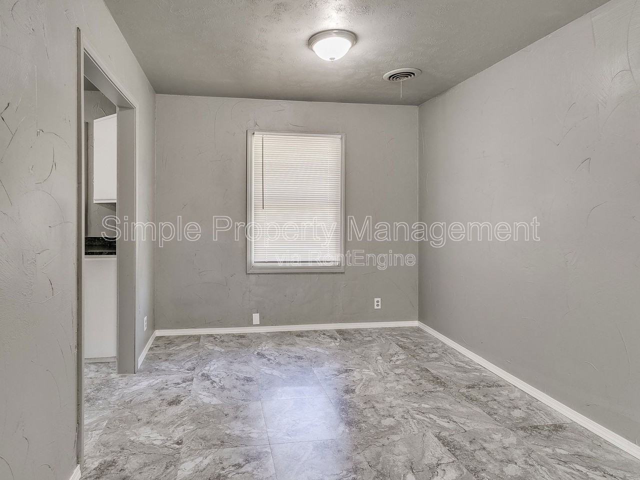1321 Nw 82nd St - Photo 5 of 21