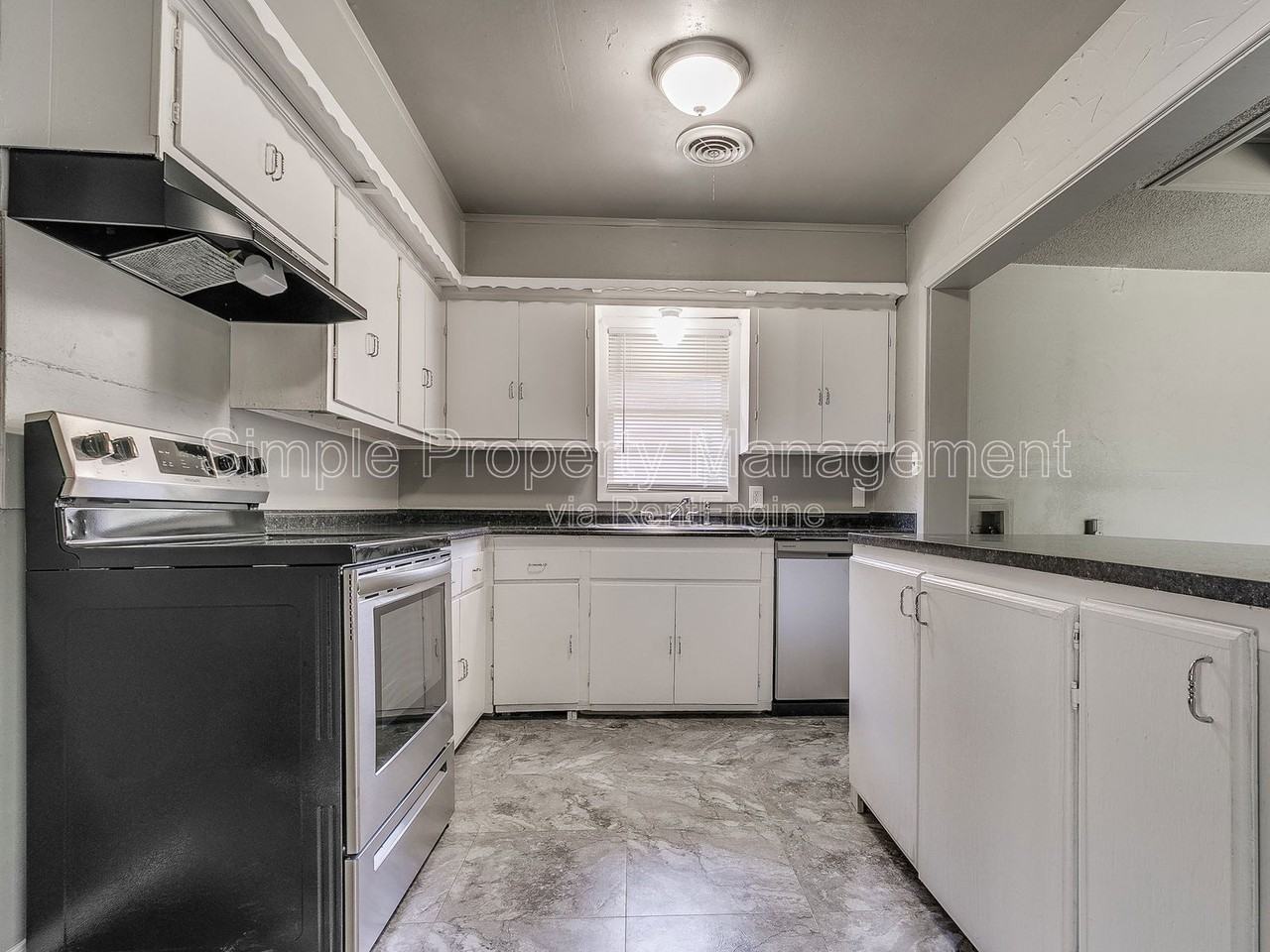 1321 Nw 82nd St - Photo 6 of 21