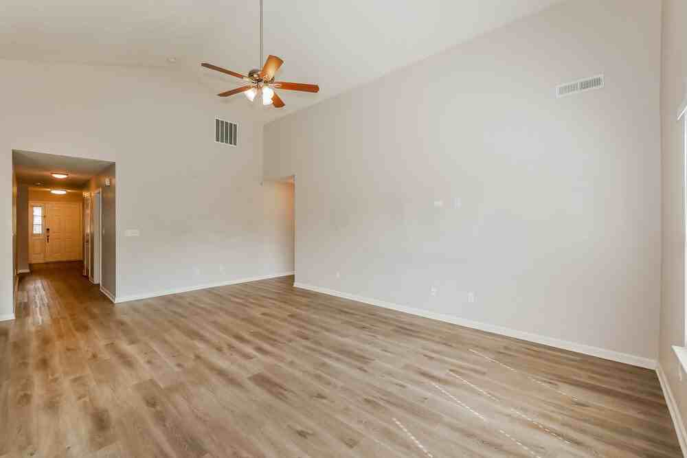 2532 Copper Hill Dr - Photo 7 of 16
