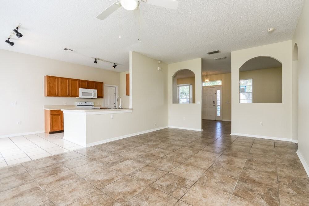 2510 Sherbrook Ln - Photo 5 of 16