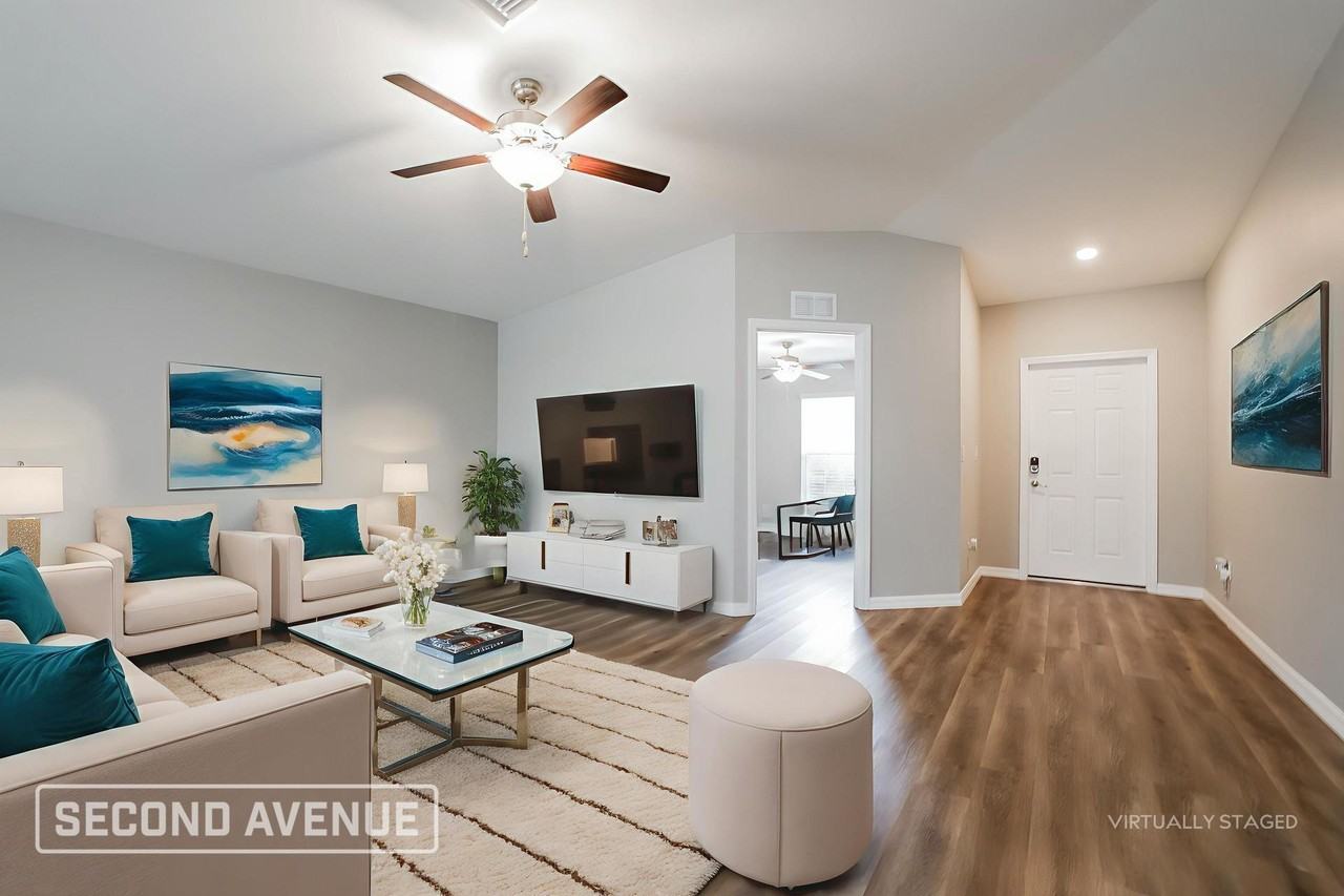 1532 Ne 36th St - Photo 2 of 27