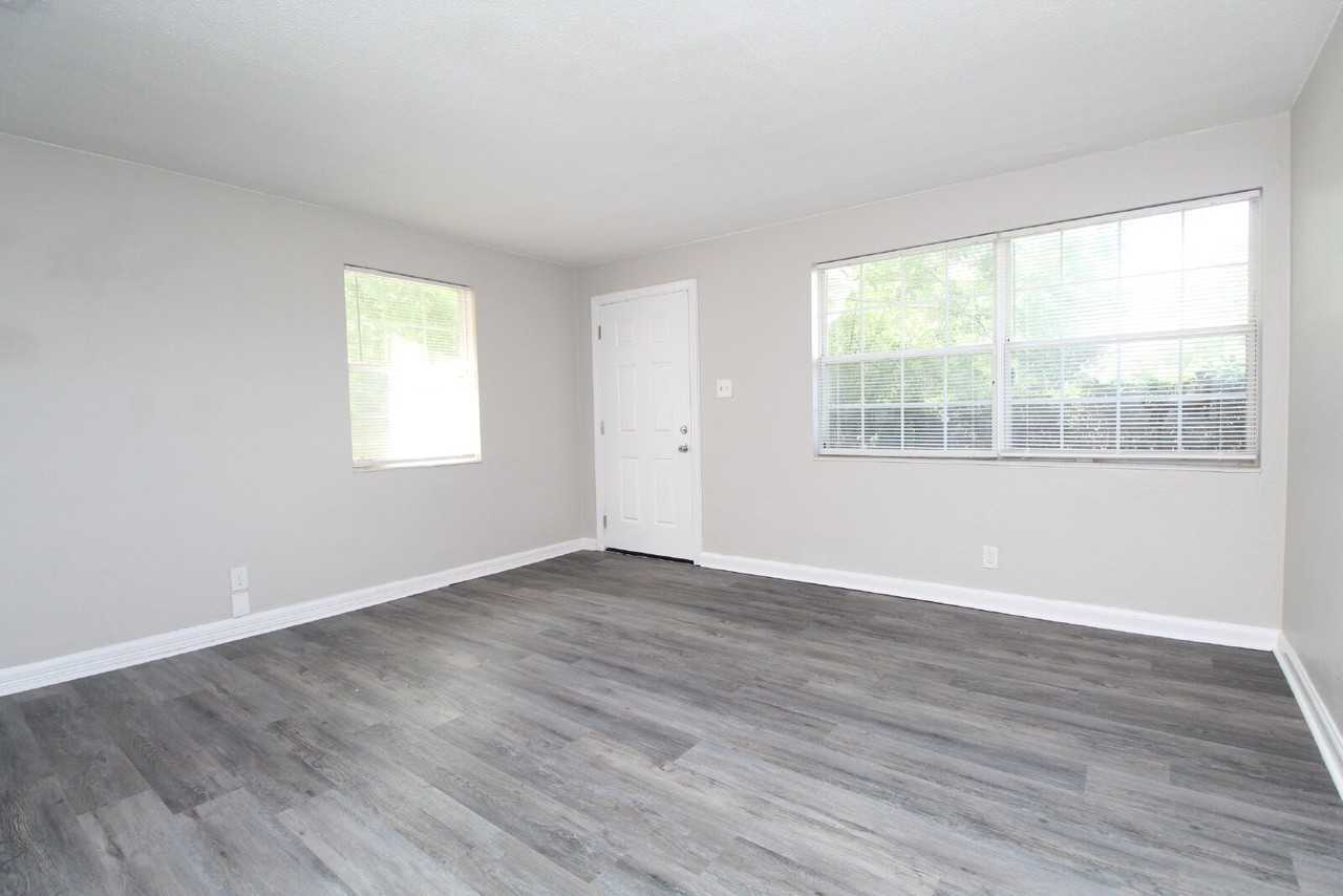 610A Herschel St - Photo 5 of 15