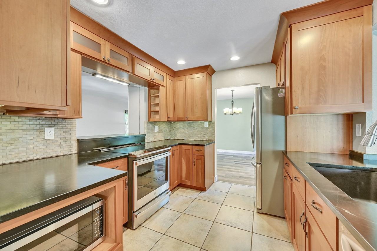 1050 Big Valley Dr - Photo 3 of 50