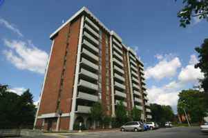 featured image of 34 Centre St W