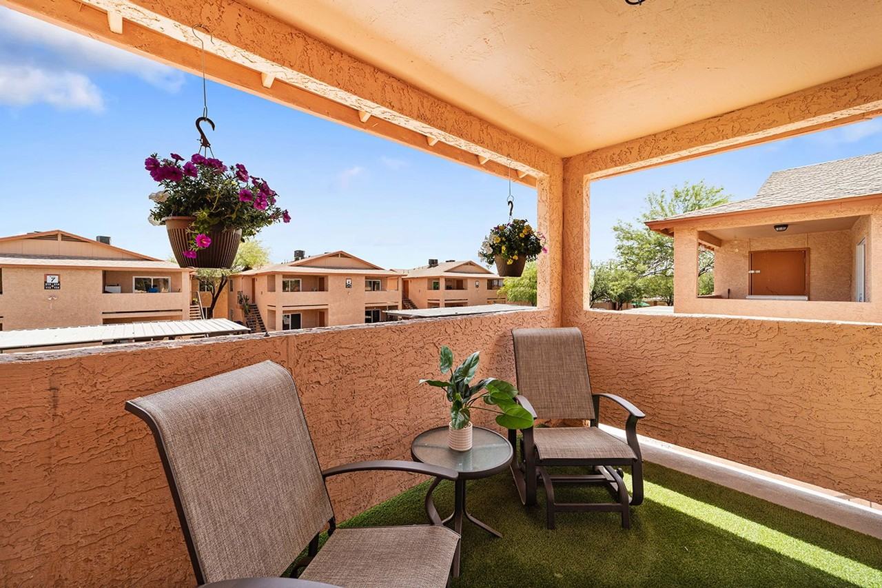 Roosevelt Ests. Bldg. 18 - Photo 7 of 10