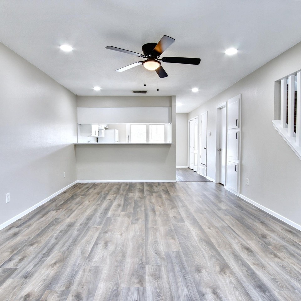2300 Indigo Lane Arlington, TX 76015 - Photo 4 of 26