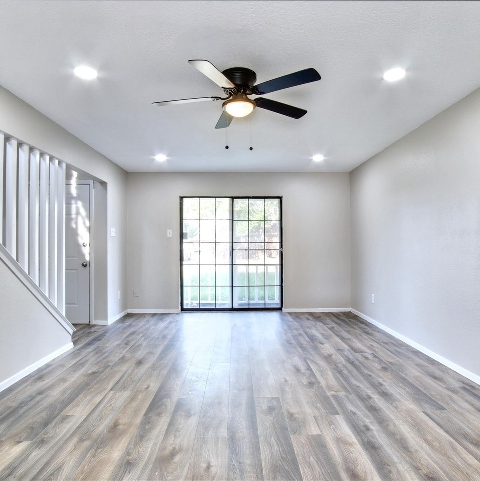 2300 Indigo Lane Arlington, TX 76015 - Photo 6 of 26