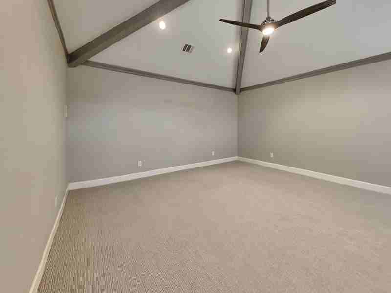 7613 Waasland Dr - Photo 2 of 19