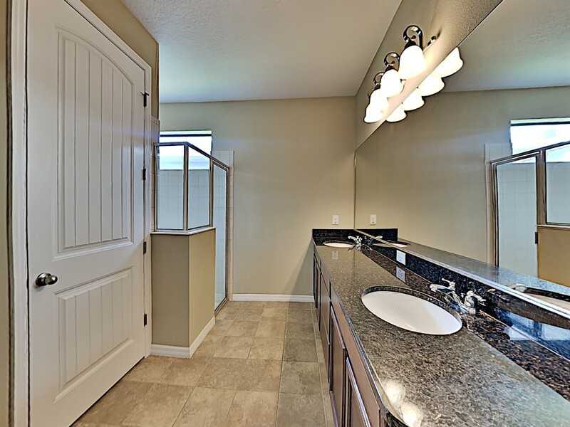 12986 Holdenbury Ln - Photo 2 of 15