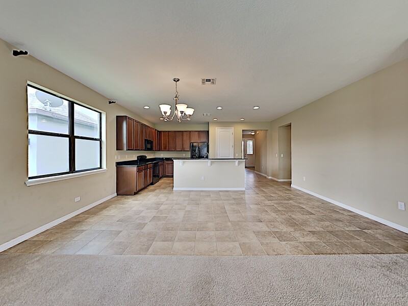 12986 Holdenbury Ln - Photo 5 of 15