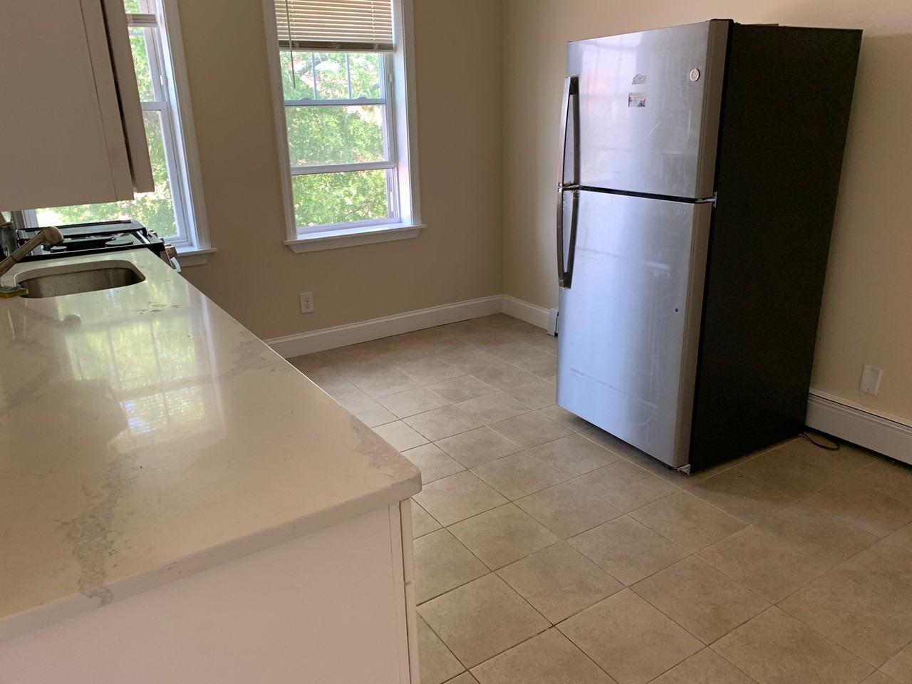 1154-1170 Albany Ave - Photo 3 of 9