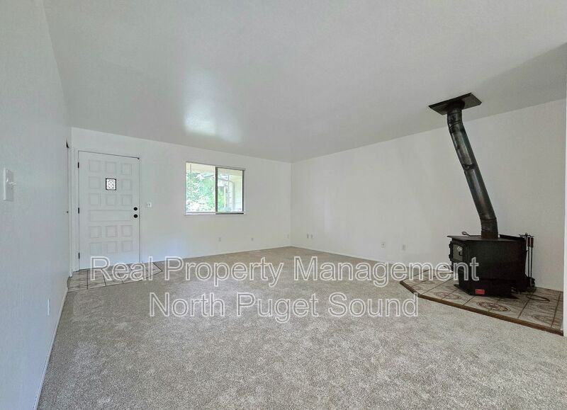 9033 244th St Sw #B - Photo 3 of 17