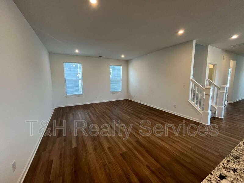 9275 Loyola Way - Photo 6 of 30