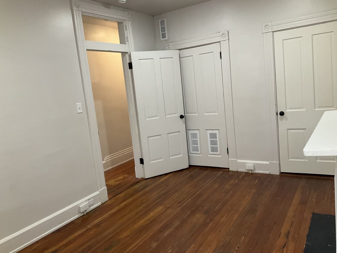 920 Washington Avenue - Photo 3 of 11