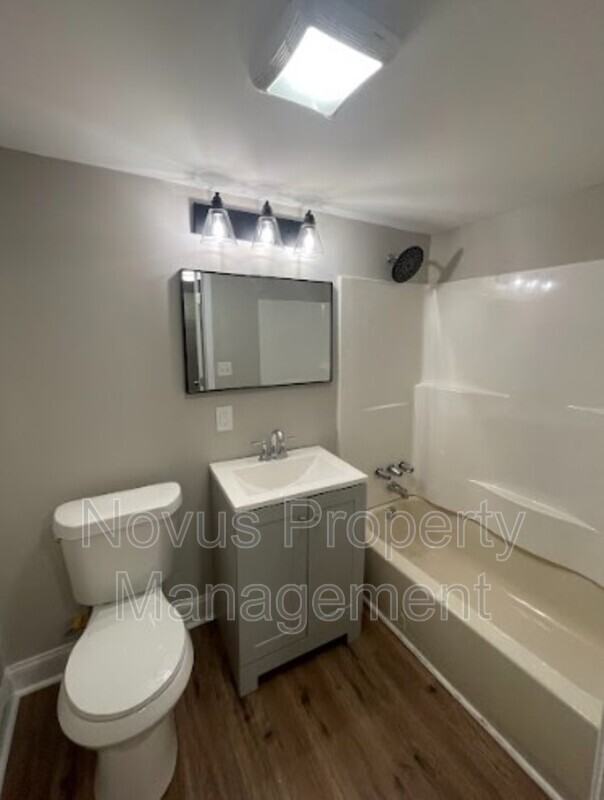 615 N Aycock St - Photo 5 of 13