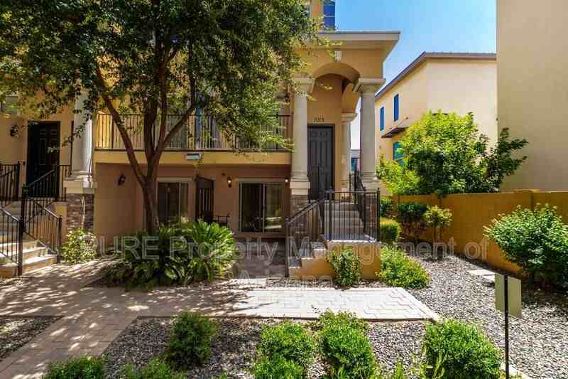 421 W 6th St #1013 - Photo 2 of 21