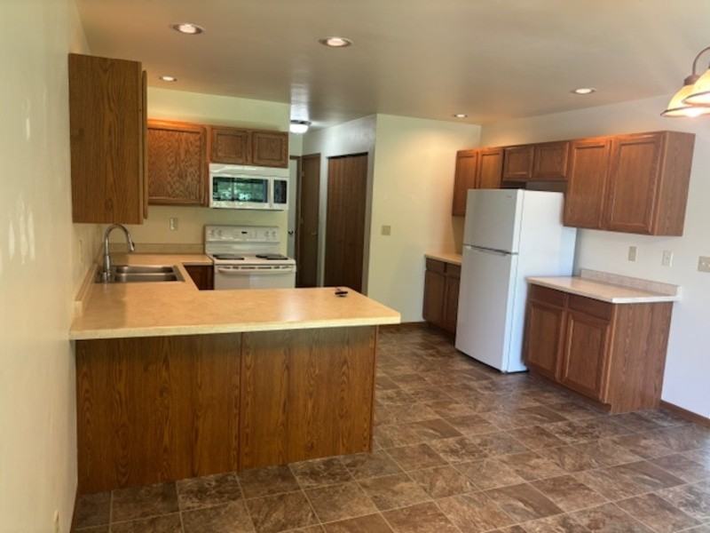 4632 Ridge Ct - Photo 4 of 23