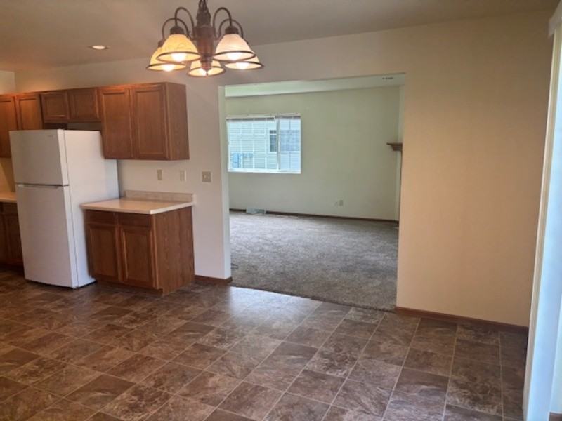 4632 Ridge Ct - Photo 5 of 23