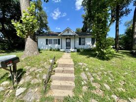 1010 Maple St - Photo 1 of 1