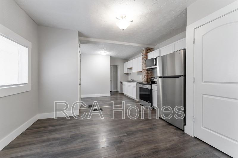 1509 S Randolph St - Photo 4 of 10