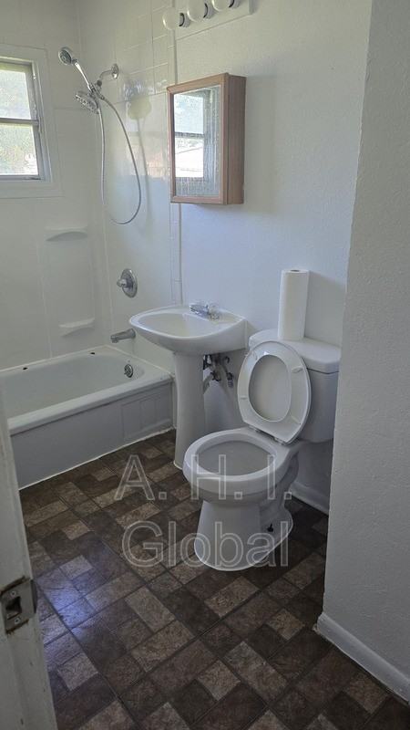 4624 S Hayden St - Photo 3 of 7