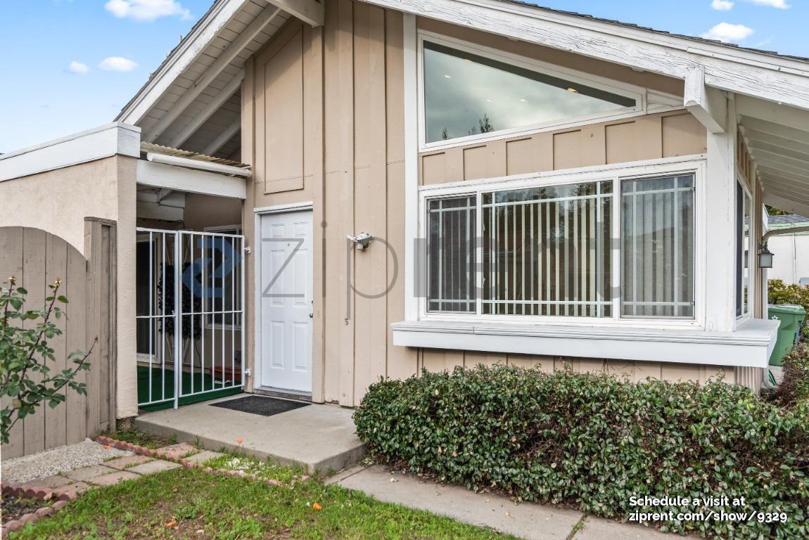 3997 Dryden Rd - Photo 3 of 23