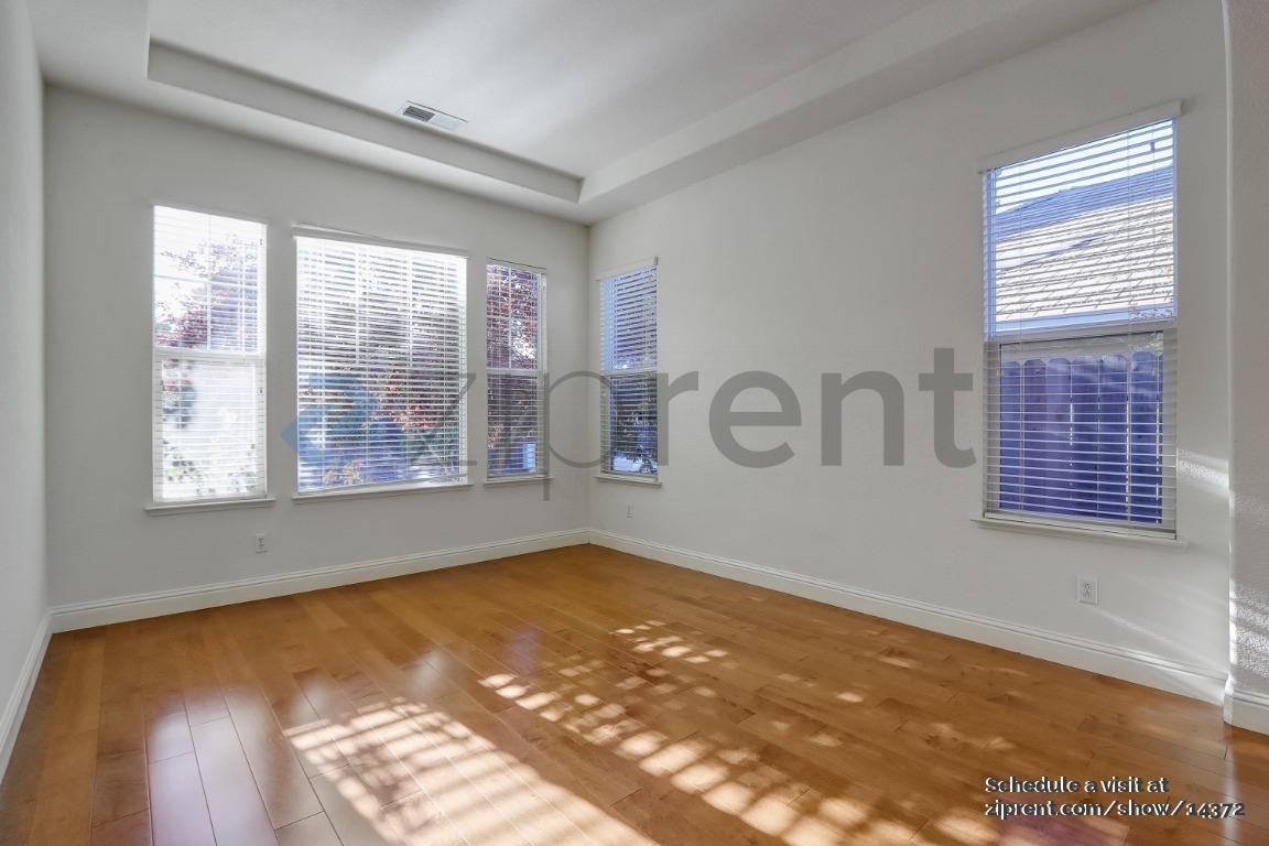 856 Morningside Dr - Photo 2 of 20