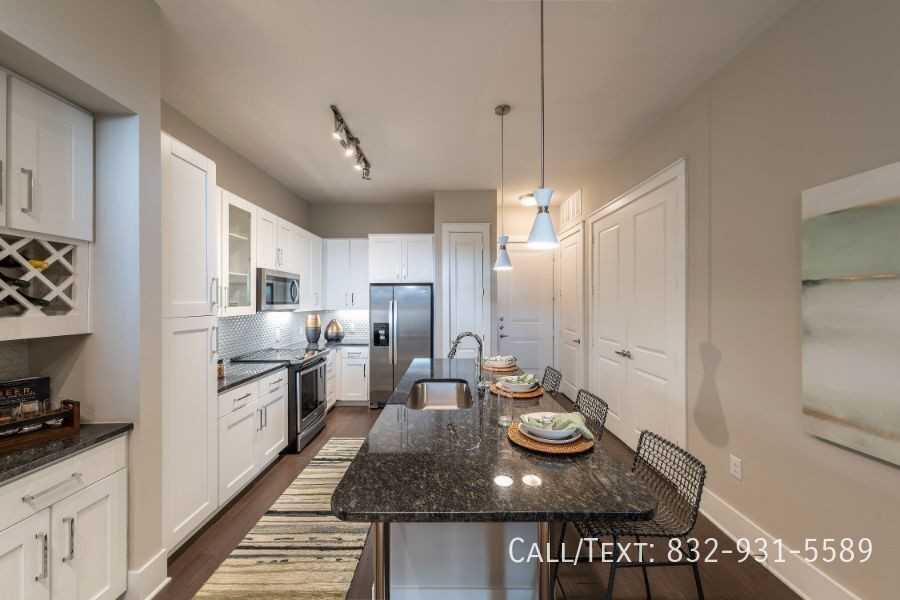 12898 Century Dr #ATG - Photo 3 of 16