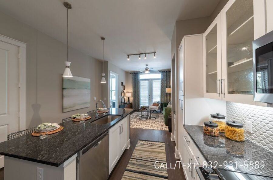 12898 Century Dr #ATG - Photo 4 of 16