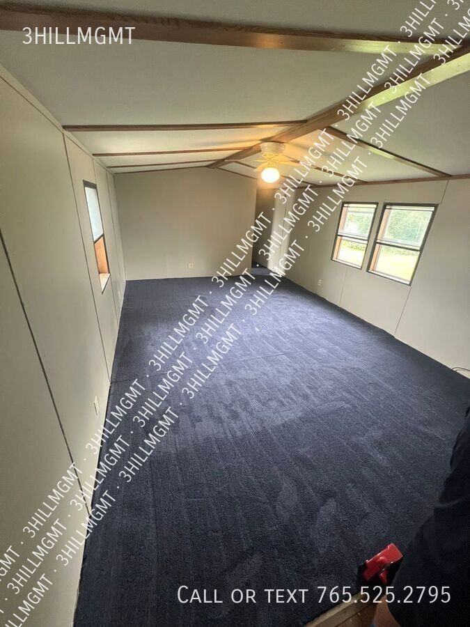 1226 S Bloomington St - Photo 3 of 13