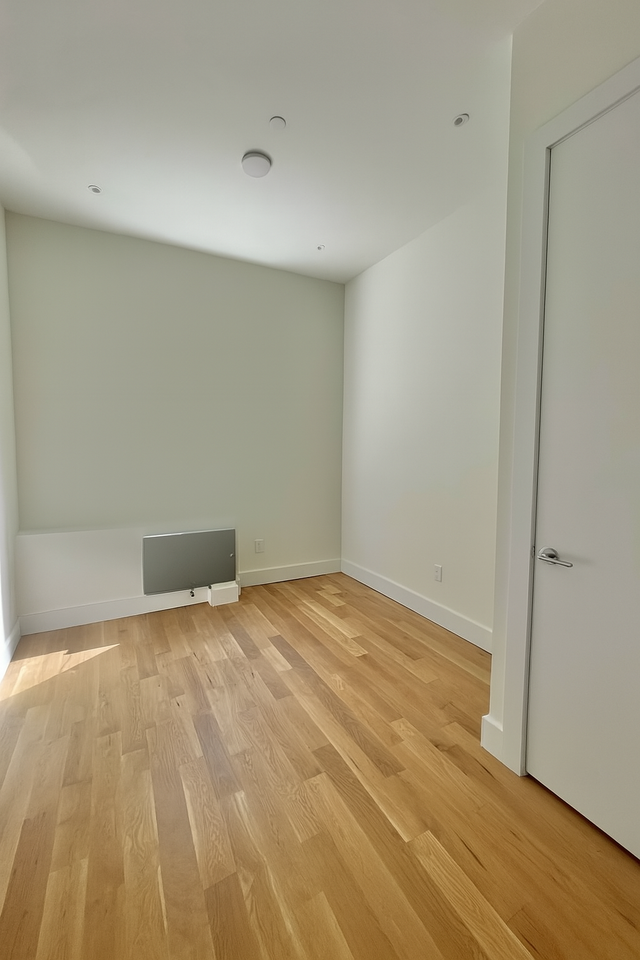 8121 20th Ave #5 - Photo 3 of 4