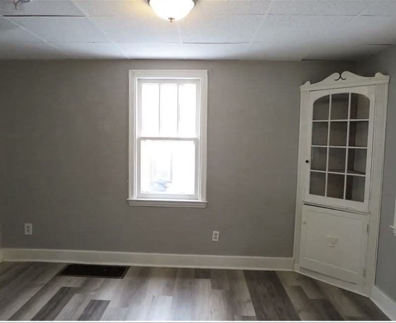 213 Good St - Photo 2 of 10