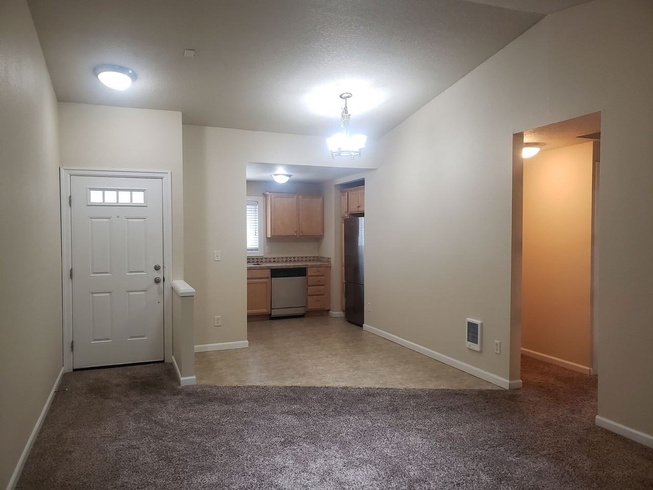 2680 Sw 87th Ave - Photo 3 of 20