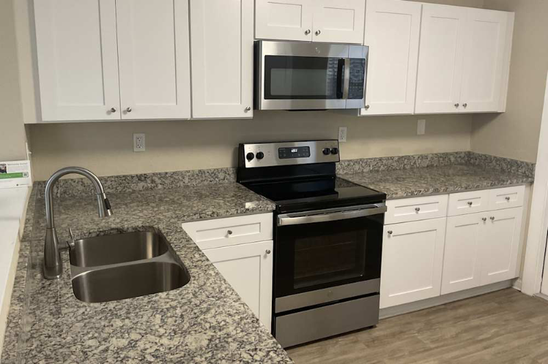 27296 Sunnybrook Rd - Photo 3 of 13