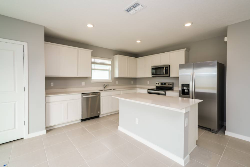 1809 E Harrison Ave - Photo 3 of 8