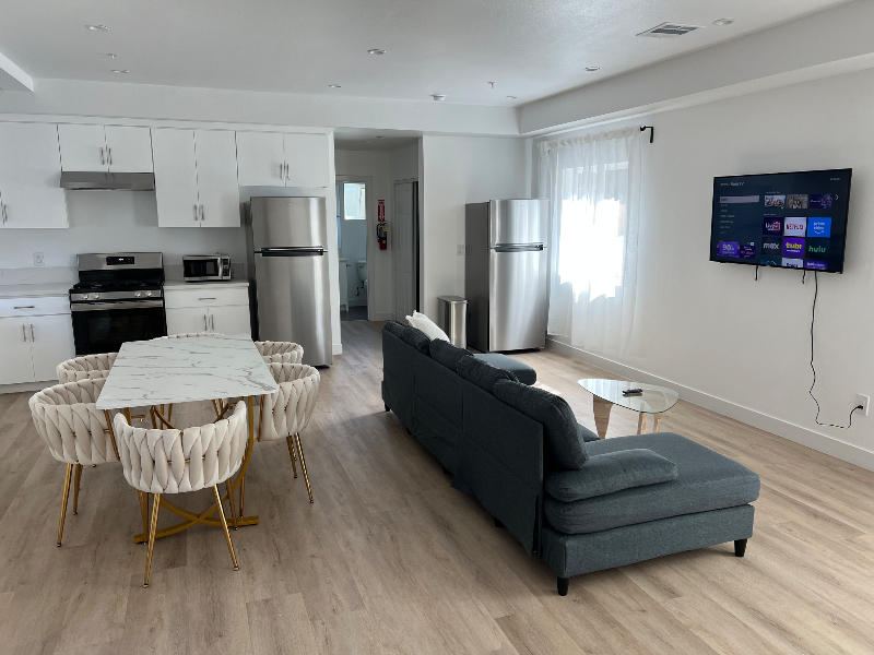 1217 E 22nd St #1217 - Photo 3 of 20