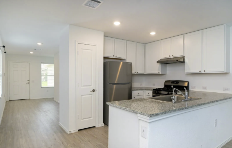 9433 Somerset Way - Photo 5 of 13