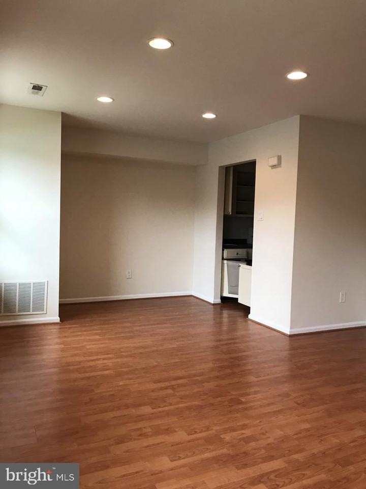 10103 Northeast Ave #25 - Photo 2 of 11