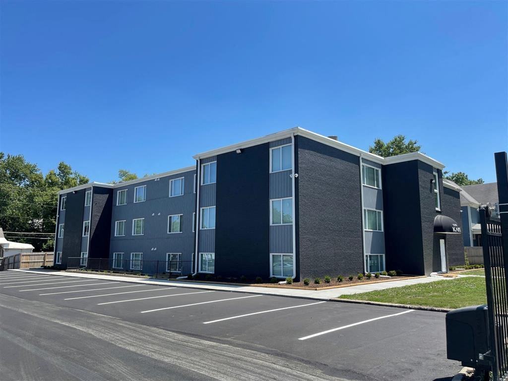 The Kapital Apartments - Photo 2 of 6