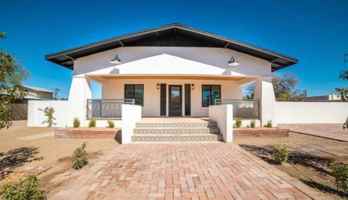 featured image of 2231 E Helen St