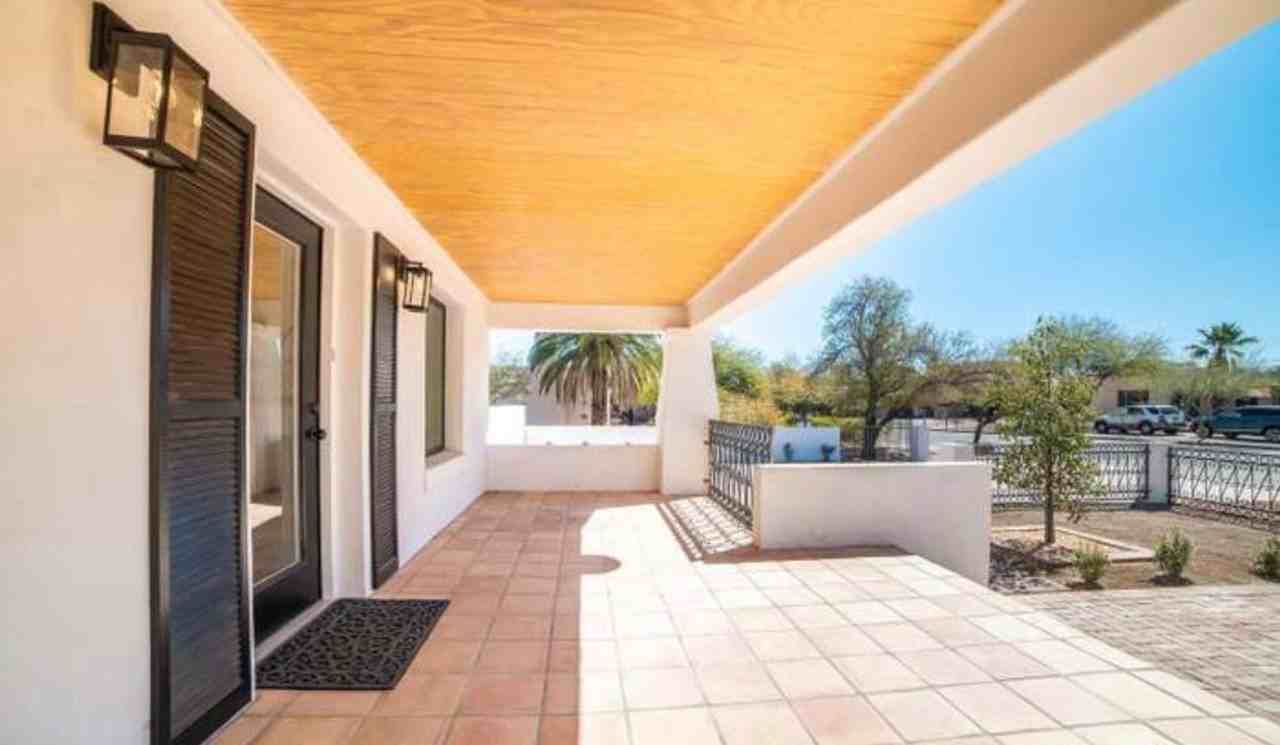 2231 E. Helen St. - Photo 2 of 37