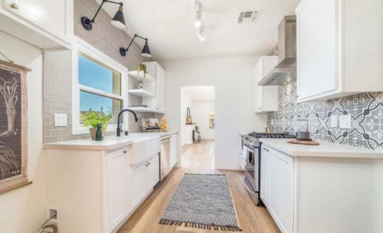 2231 E. Helen St. - Photo 3 of 37