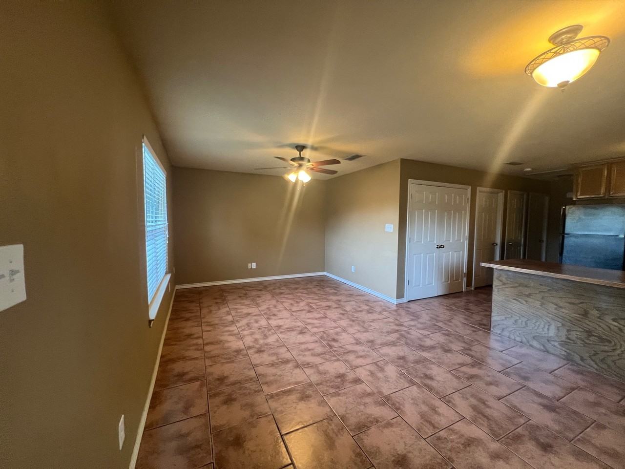 217 East 37th Street-JLR - Photo 3 of 12